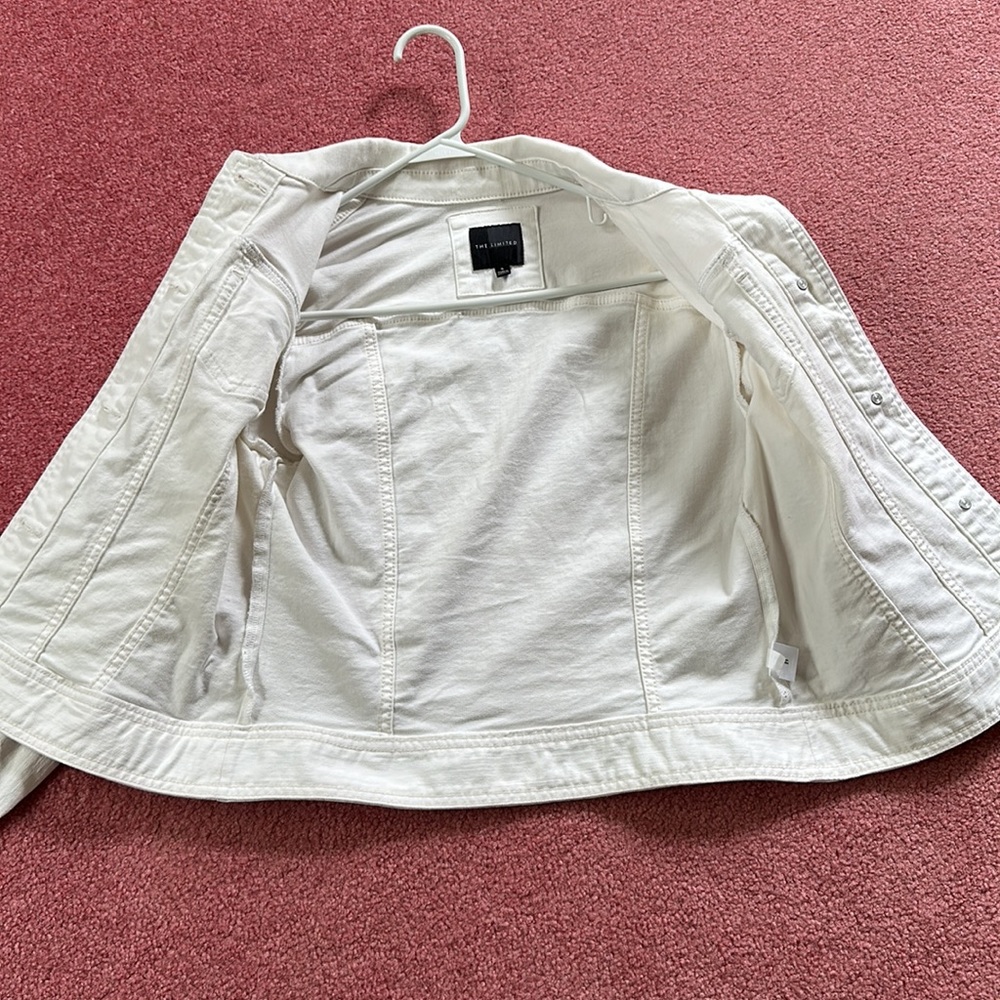 White Button Jacket - Picture 11 of 16